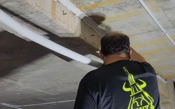 Arreglo en techo de parking